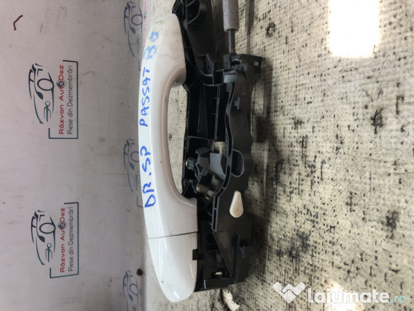 Maner exterior dreapta spate Volkswagen Passat B8 2015