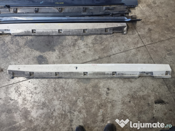 Prag stanga plastic Volkswagen Passat CC 2011