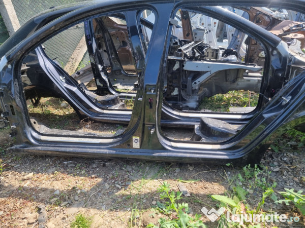 Prag stanga tabla Skoda Superb 2 Berlina - Motorina 2010