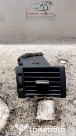 Grila ventilatie Audi A4 B7 Berlina 2007