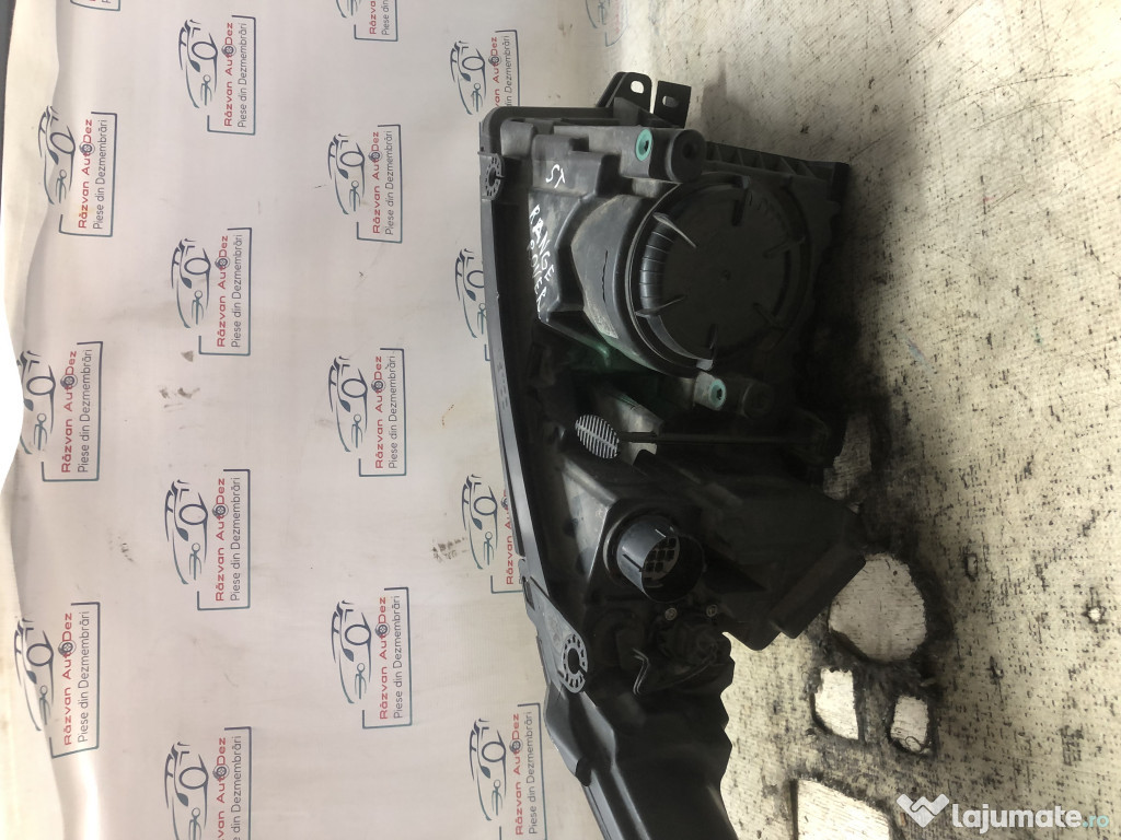 Far Stanga Halogen Land Rover Range Rover 2014