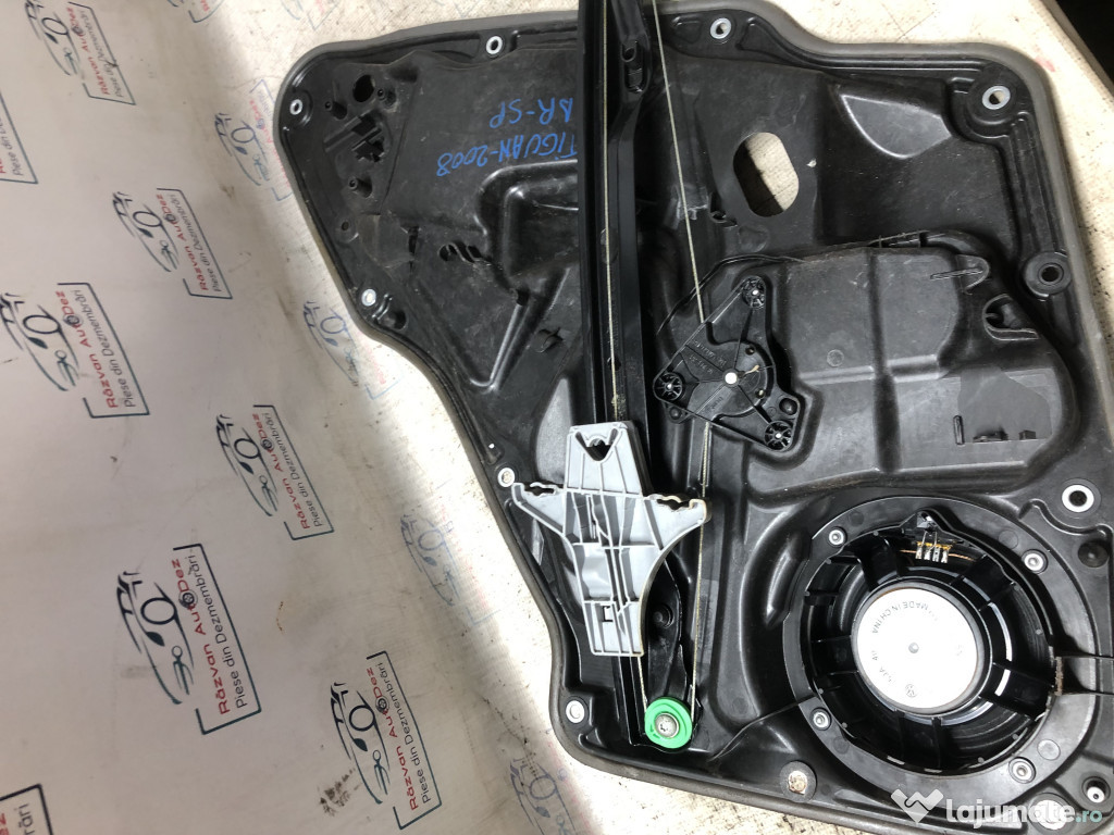 Macara geam dreapta fata Volkswagen Tiguan 2008