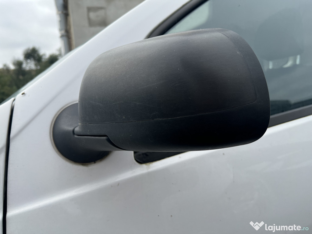 Oglinda stanga manuala Dacia Duster 1.5 Motorina 2013