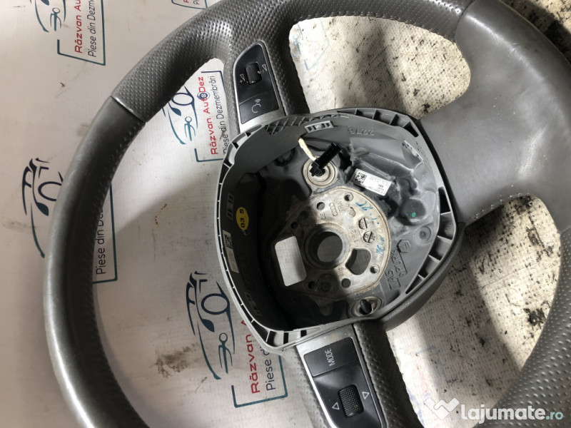 Volan cu comenzi si padele Audi A4 B8 2010