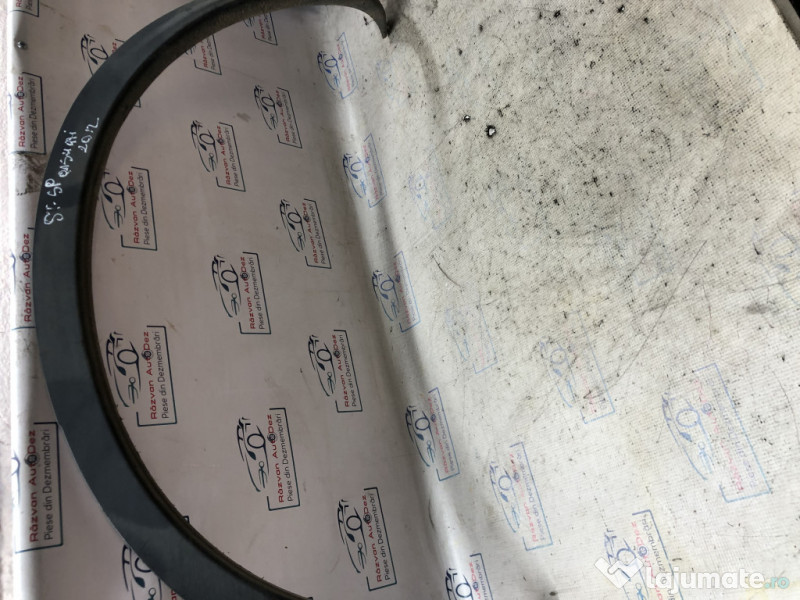 Bandou aripa stanga spate Nissan Qashqai 2012