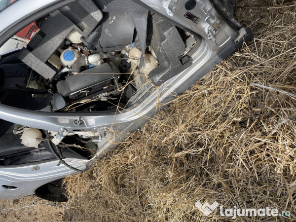 Prag dreapta tabla Volkswagen Passat B6 Berlina 2006