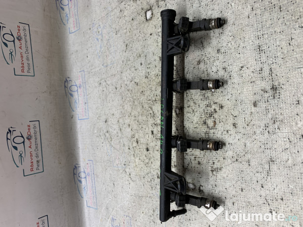 Rampa plus injectoare Dacia Logan 1.4 Benzina 2005