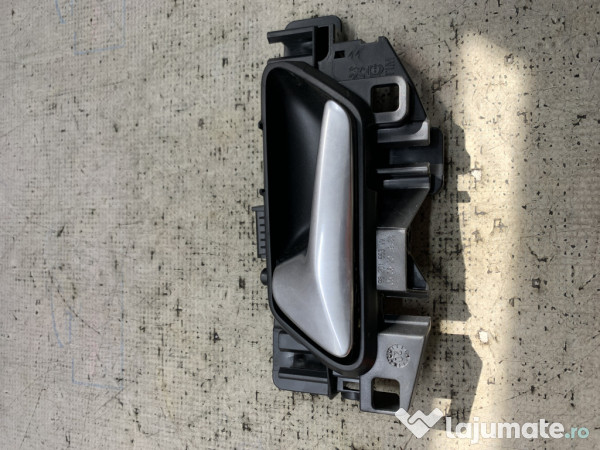 Maner interior stanga fata Peugeot 3008 - Motorina 2018