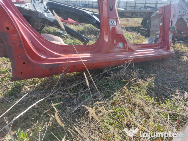 Prag dreapta Citroen C3 1.2 Benzina 2018