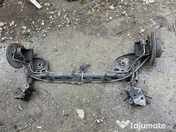 Punte spate Nissan Pulsar 1.2 Benzina 2015