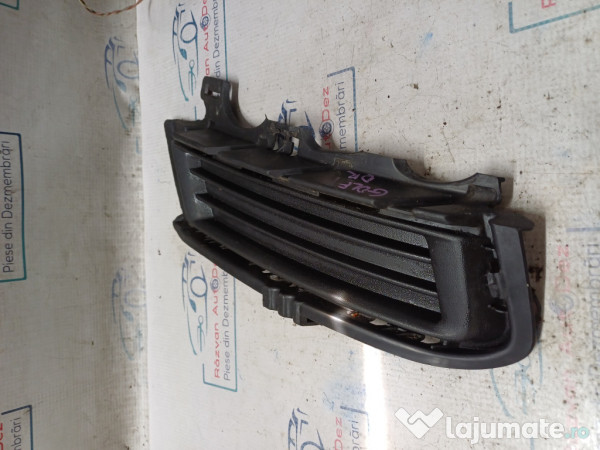 Grila proiector dreapta Volkswagen Golf 7 - Motorina 2013