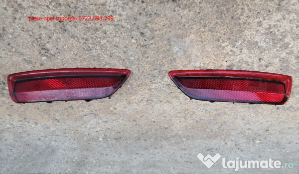 Catadioptrii Opel Astra H GTC