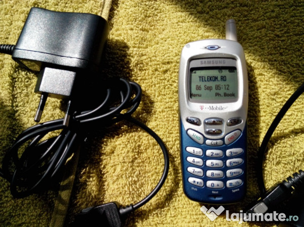 Telefoane-Telefon-Mobil-Colectie-Samsung SGH-R225M+Baterie+Incarcator 