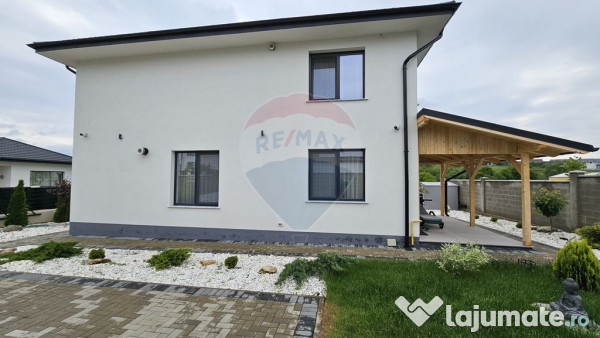 Vilă de lux cu 5 camere de vânzare in Ipotesti, Suceava 