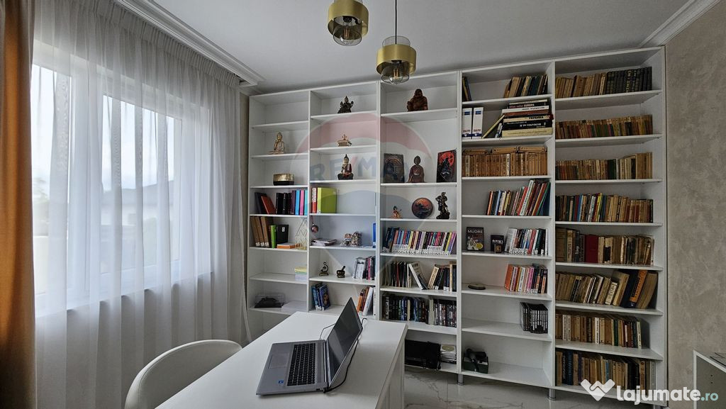 Vilă de lux cu 5 camere de vânzare in Ipotesti, Suceava 