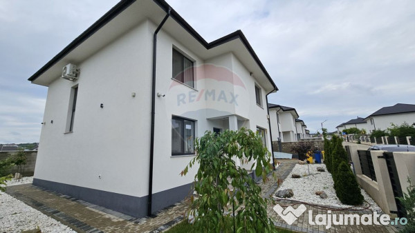 Vilă de lux cu 5 camere de vânzare in Ipotesti, Suceava 