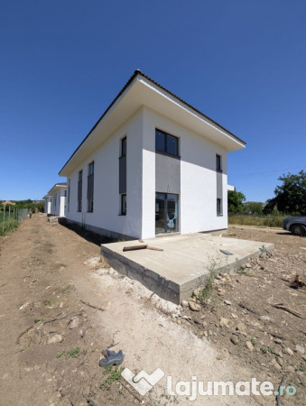 Duplex in Gilau zona strada Sesu de jos 