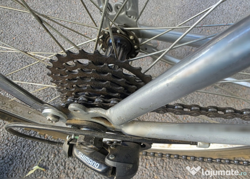 Bicicleta MTB perfect funcțională și bine întreținută 