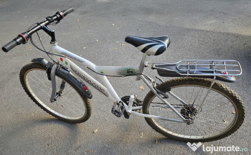 Bicicleta MTB perfect funcțională și bine întreținută 