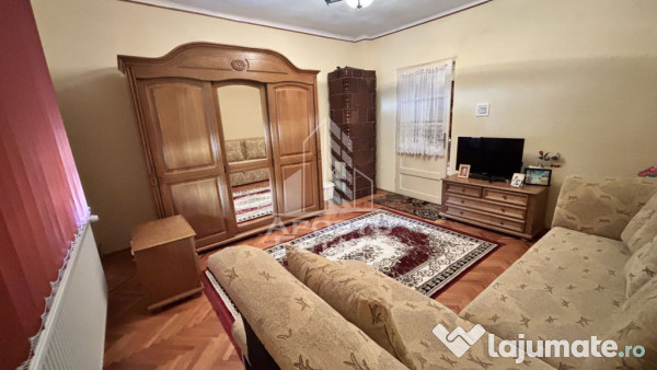 Casa spatioasa, teren 1348 mp, Giarmata