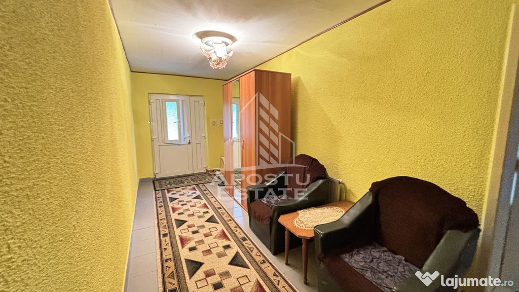 Casa spatioasa, teren 1348 mp, Giarmata