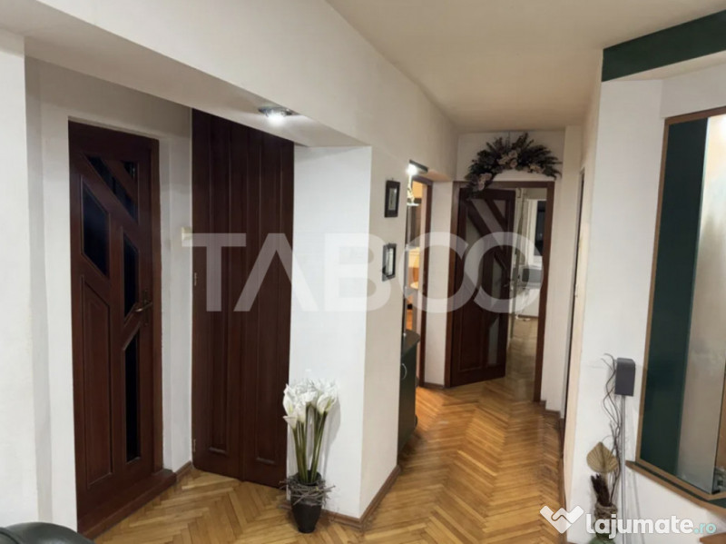 Apartament de vanzare cu 4 camere 2 bai in Manastur zona Big