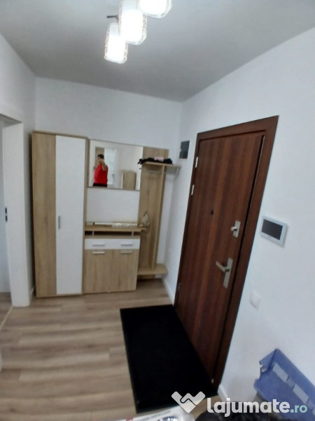 Aprtament de închiriat 2 camere, zona Libertății