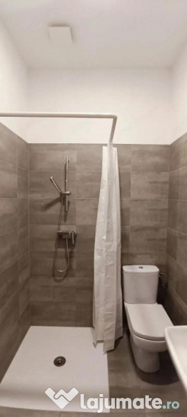 Garsoniera in zona Izvor