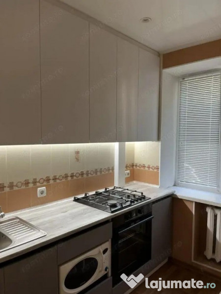 Garsoniera in zona Izvor