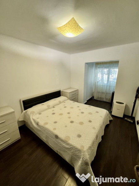 Apartament 3 camere decomandat FAR 