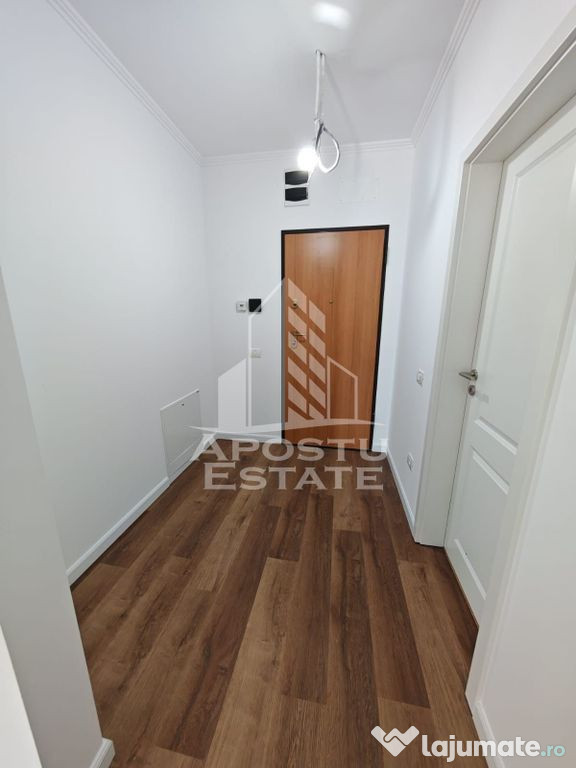 Apartament cu 2 camere, nemobilat, zona Torontalului 