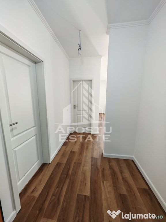 Apartament cu 2 camere, nemobilat, zona Torontalului 