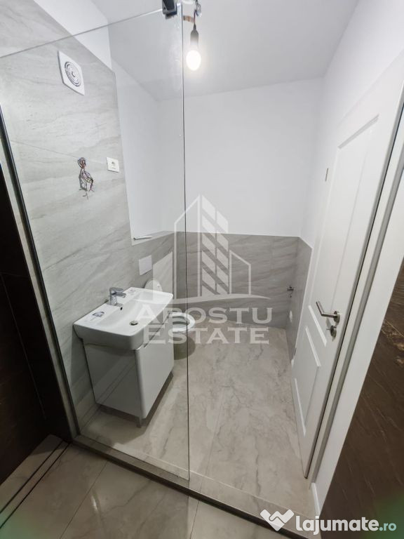 Apartament cu 2 camere, nemobilat, zona Torontalului 
