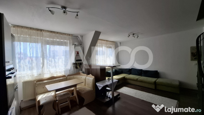 Apartament de vanzare 4 camere decomandat 74 mpu Valea Aurie