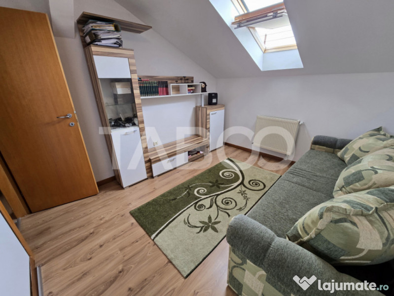 Apartament de vanzare 4 camere decomandat 74 mpu Valea Aurie