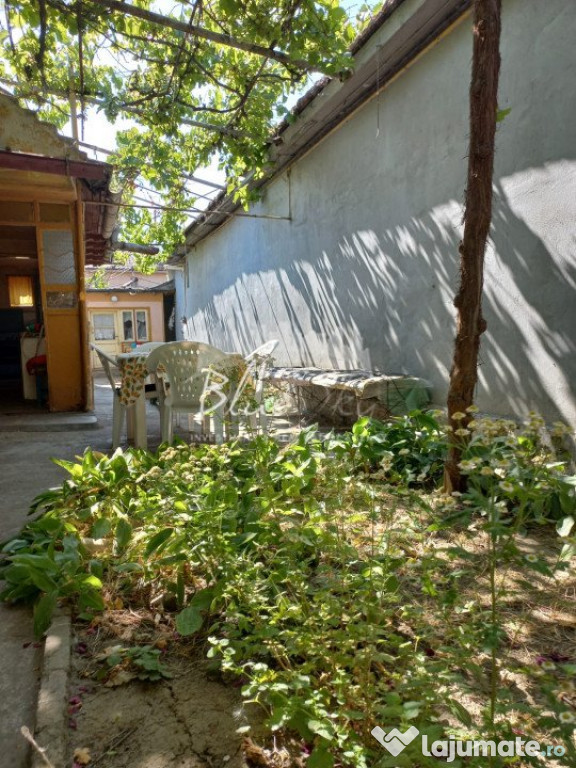 Teren de 435mp cu utilitati si deschidere 14 m- Coiciu / co