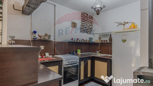 Casă saseasca cu Poveste in inima Transilvaniei/5500 mp ...