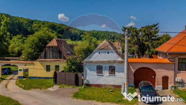 Casă saseasca cu Poveste in inima Transilvaniei/5500 mp ...
