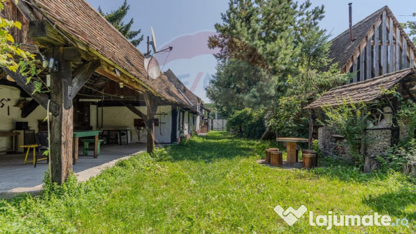 Casă saseasca cu Poveste in inima Transilvaniei/5500 mp ...