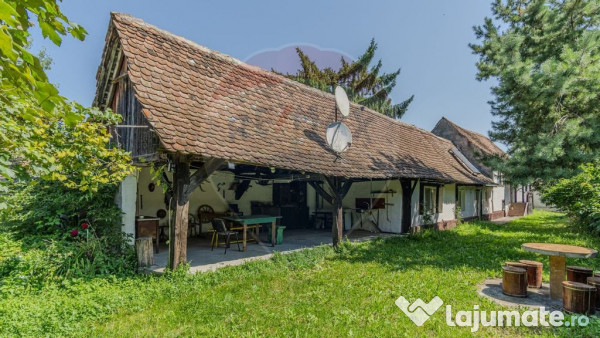 Casă saseasca cu Poveste in inima Transilvaniei/5500 mp ...