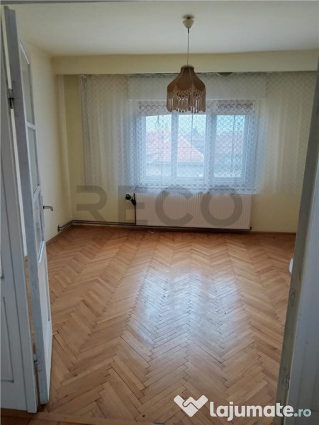 RECO CASA CU ETAJ IN MARGHITA 