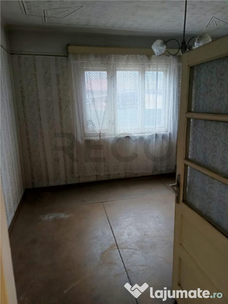 RECO CASA CU ETAJ IN MARGHITA 