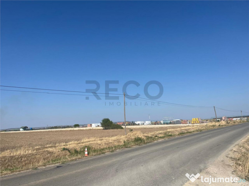 RECO Teren extravilan cu acces la drumul Oradea-Livada de B 
