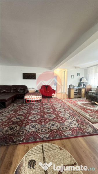 Casa de in Poiana cu Teren de 350 mp 