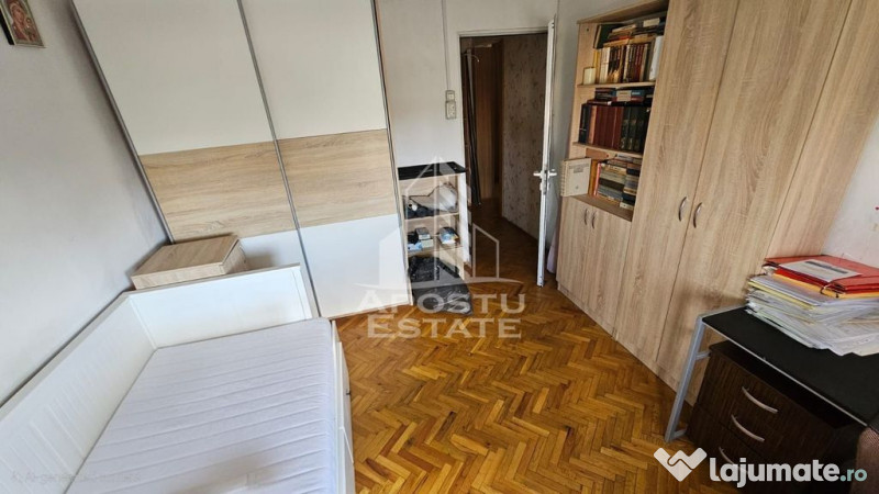 Apartament cu 3 camere, 2 bai, in Circumvalatiunii 