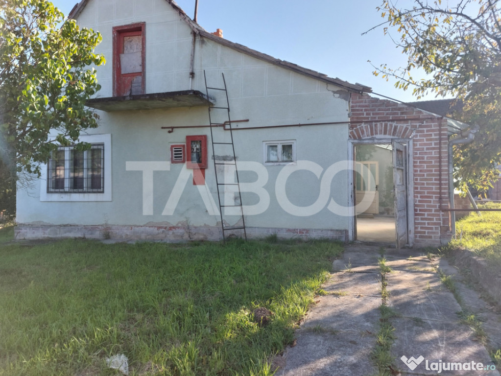 Teren intravilan 1298 mp PUZ toate utilitatile zona buna Ci 