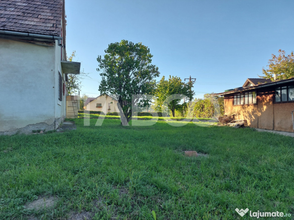 Teren intravilan 1298 mp PUZ toate utilitatile zona buna Ci 
