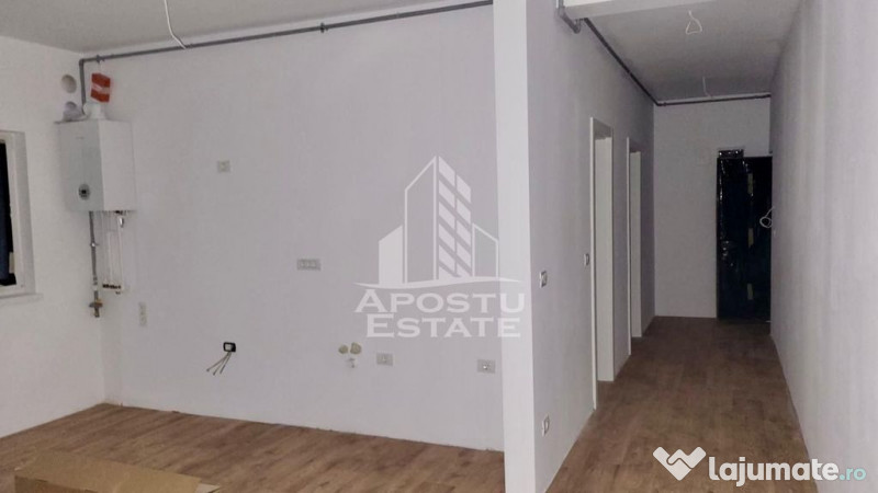 Apartamente cu 2 camere, etaj intermediar, bloc nou, Toro...