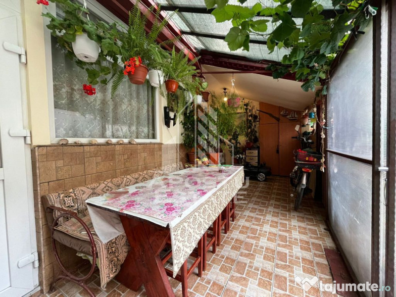 Casa individuala cu 2 camere, 2 bai in zona Odobescu, Com...