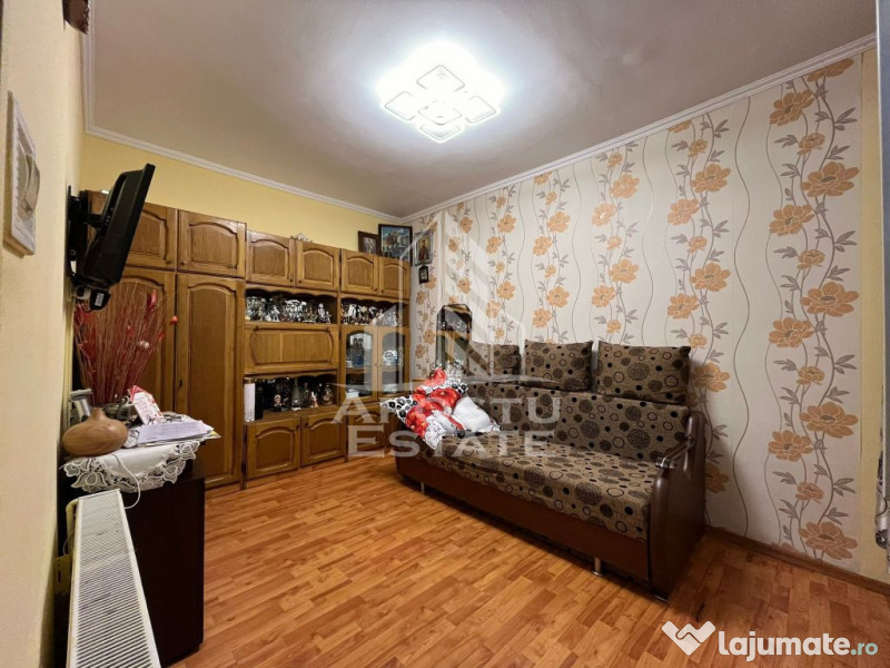 Casa individuala cu 2 camere, 2 bai in zona Odobescu, Com...